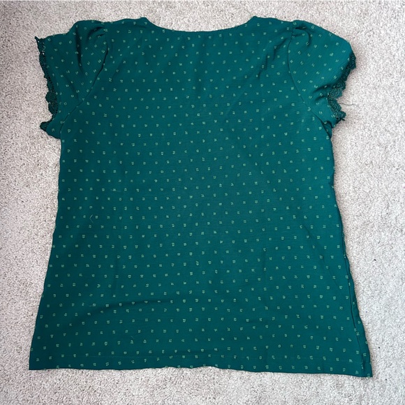 XL green shirt - Picture 2 of 4
